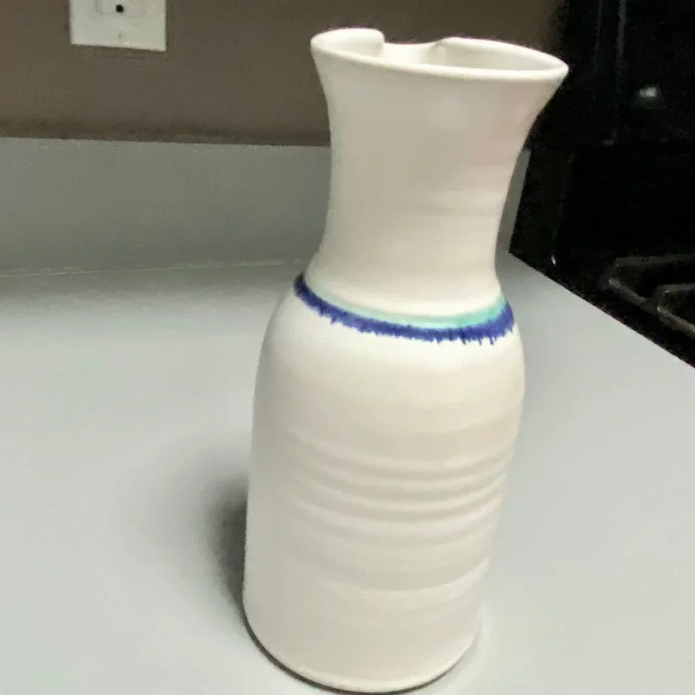 Vintage Artist Signed Handmade Floral Handpainted Theme Vase Pottery  9